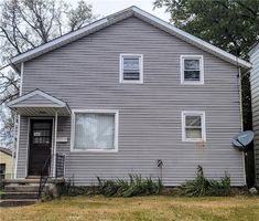 Pre-foreclosure in  E 5TH ST Erie, PA 16507