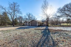 Pre-foreclosure in  BLUE CT Norman, OK 73026