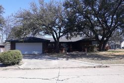 Pre-foreclosure in  4TH AVE NW Ardmore, OK 73401