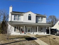 Pre-foreclosure Listing in HOWARD AVE ROCHELLE PARK, NJ 07662