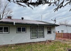  Montrose Dr, Newark DE