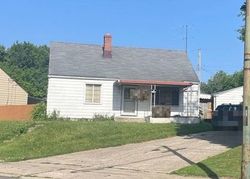 Pre-foreclosure in  COSLER DR Dayton, OH 45403