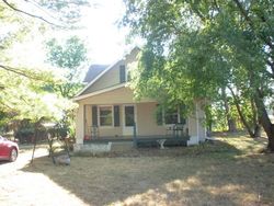 Pre-foreclosure in  NW THIEME ST Grain Valley, MO 64029