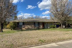 Pre-foreclosure in  LANSDOWNE DR Belden, MS 38826