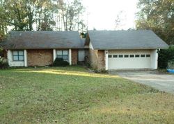 Pre-foreclosure in  RED FOX CIR Pineville, LA 71360