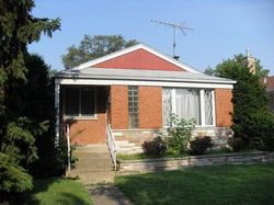 Pre-foreclosure in  MINERVA AVE Dolton, IL 60419