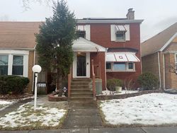 Pre-foreclosure in  S TALMAN AVE Chicago, IL 60652