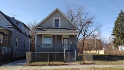 Pre-foreclosure in  S MUSKEGON AVE Chicago, IL 60649