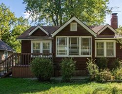 Pre-foreclosure in  UNIVERSITY AVE Des Moines, IA 50311