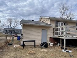 Pre-foreclosure in  PINEVIEW DR NE Cedar Rapids, IA 52402