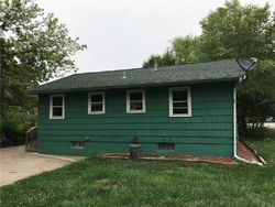 Pre-foreclosure in  NW 62ND AVE Johnston, IA 50131