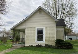 Pre-foreclosure in  COTTAGE AVE Middletown, IN 47356