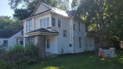 Pre-foreclosure Listing in S LINCOLN AVE DIXON, IL 61021