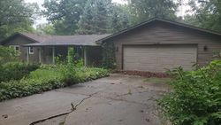 Pre-foreclosure Listing in BLACKHAWK LN DIXON, IL 61021