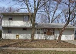 Pre-foreclosure in  LANTERN HILL DR Urbana, IL 61802