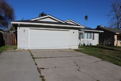 Pre-foreclosure in  BUTTERWORTH AVE Sacramento, CA 95838