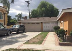 Pre-foreclosure in  CORTLAND AVE Paramount, CA 90723