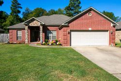 Pre-foreclosure in  CLARKS DR Conway, AR 72034
