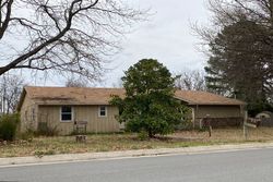 Pre-foreclosure in  W DOGWOOD ST Rogers, AR 72758