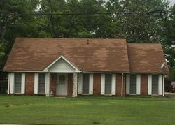 Pre-foreclosure in  KNOLLWOOD DR Montgomery, AL 36116