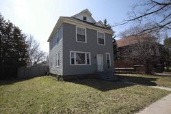 Pre-foreclosure in  15TH AVE Rockford, IL 61104