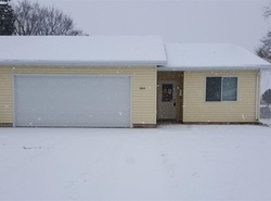 Pre-foreclosure in  11TH ST NW Minot, ND 58703