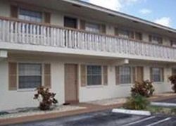  Woodside Dr , Pompano Beach FL
