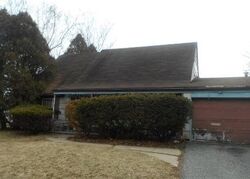 Pre-foreclosure in  GENESEE LN Willingboro, NJ 08046