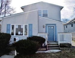Pre-foreclosure in  CENTRAL AVE Keyport, NJ 07735