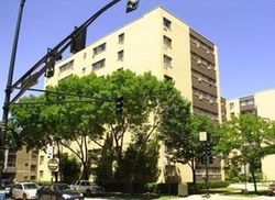 Pre-foreclosure in  N SHERIDAN RD  Chicago, IL 60660