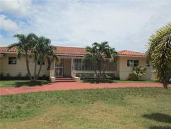 Pre-foreclosure in  NW 1ST AVE Miami, FL 33168