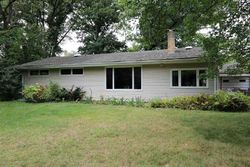 Pre-foreclosure in  HICKORY RD Mishawaka, IN 46545