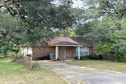 Pre-foreclosure in  WOODLEY DR Pensacola, FL 32503