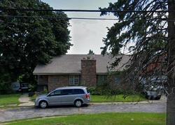 Pre-foreclosure in  SANDY HOLLOW RD Rockford, IL 61109