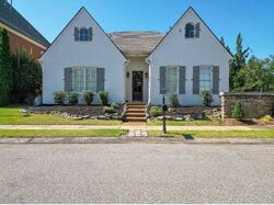 Pre-foreclosure in  GRAVETYE PL Collierville, TN 38017