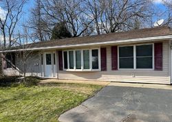 Pre-foreclosure Listing in PYNE RD KENDALL PARK, NJ 08824