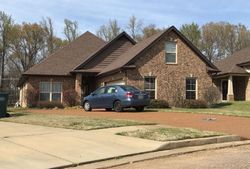 Pre-foreclosure in  MARY ELLEN DR Southaven, MS 38671