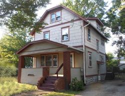 Pre-foreclosure in  MARKS AVE Akron, OH 44305