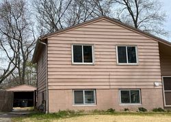 Pre-foreclosure in  BARCELONA DR Akron, OH 44313