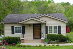 Pre-foreclosure Listing in WALLING RD SPRINGFIELD, TN 37172