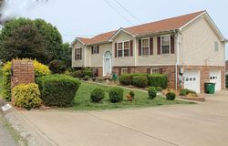 Pre-foreclosure in  BUCHANON DR Clarksville, TN 37042