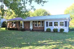 Pre-foreclosure in  WHITSON CHAPEL RD Cookeville, TN 38506