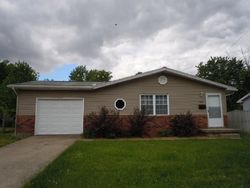 Pre-foreclosure in  HAWTHORNE AVE Evansville, IN 47714