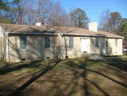 Pre-foreclosure in  COURTHOUSE RD Providence Forge, VA 23140