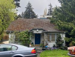 Pre-foreclosure in  PALATINE AVE N Seattle, WA 98133