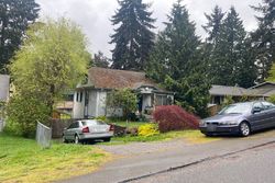 Pre-foreclosure in  PALATINE AVE N Seattle, WA 98133