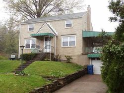 Pre-foreclosure in  ROSE DR Glenshaw, PA 15116