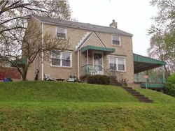 Pre-foreclosure in  ROSE DR Glenshaw, PA 15116