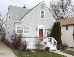 Pre-foreclosure in  LINCOLN AVE Cleveland, OH 44134