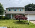 Pre-foreclosure in  CRESTVIEW DR Elyria, OH 44035